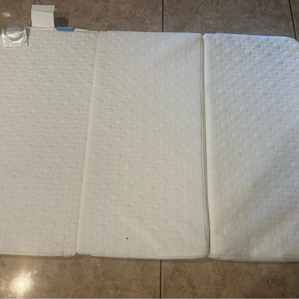 Milliard Foldable Travel Mattress CertiPUR-US Foam w/ Carrying Bag